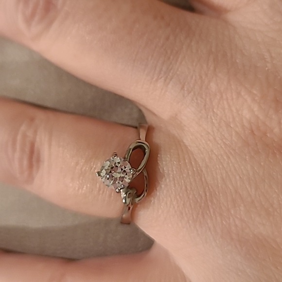 Cubic zirconia stainless steel ring - Picture 2 of 5